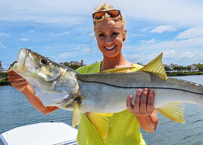 Sheila reaching the Cozumel coast delighted with her capture.